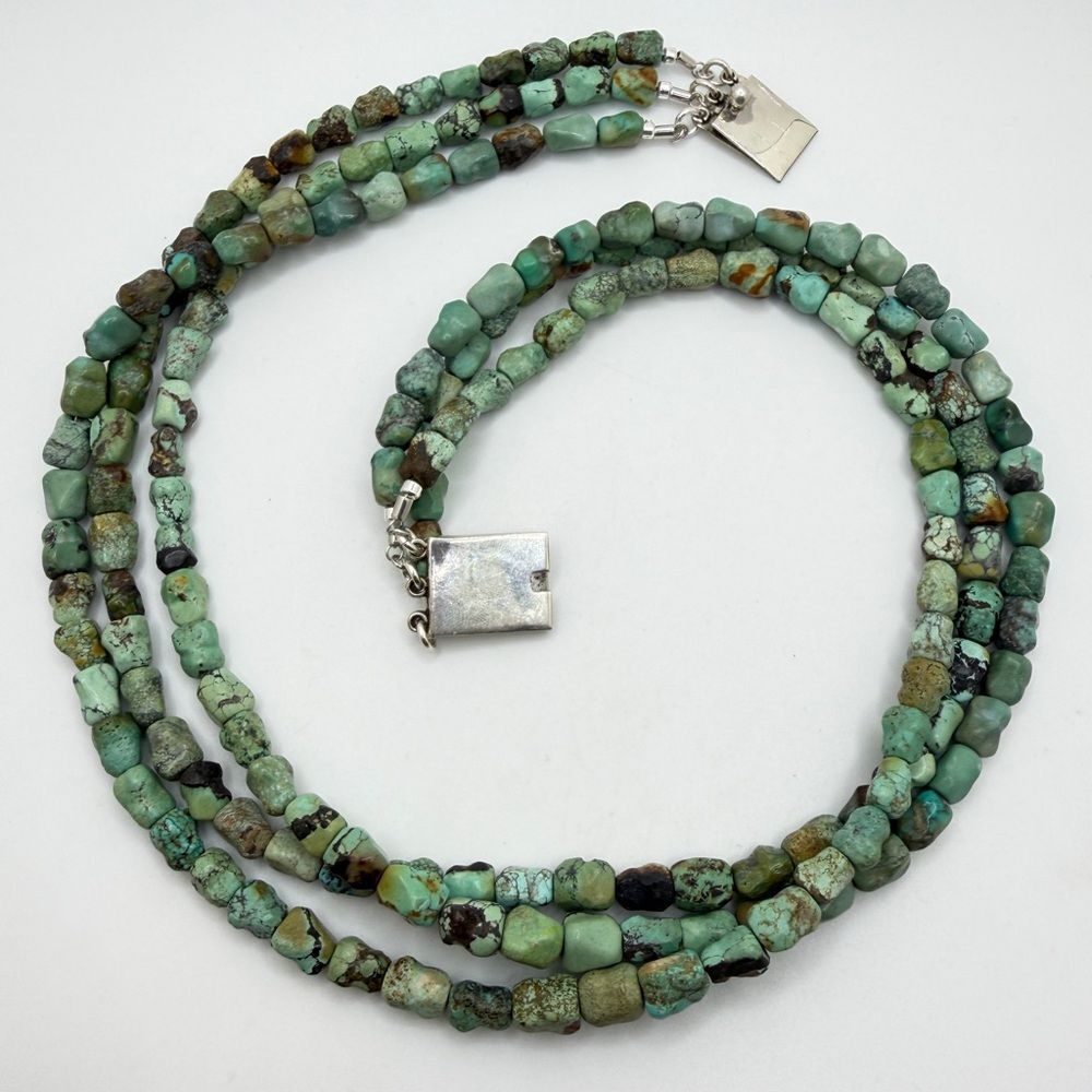 22" Three strands of SOLID Turquoise beads w/ vintage 925 TAXCO clasp! - Picture 4 of 15